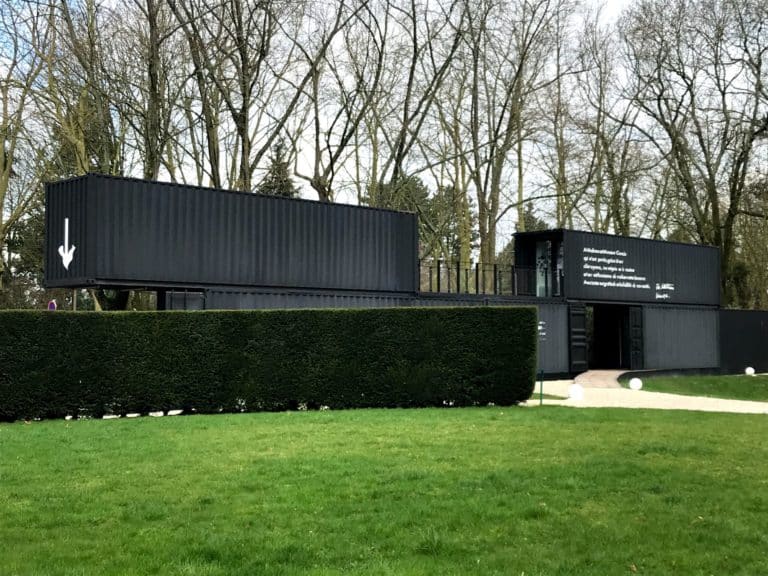 Roubaix, Villa Cavrois : billetterie dans des containers